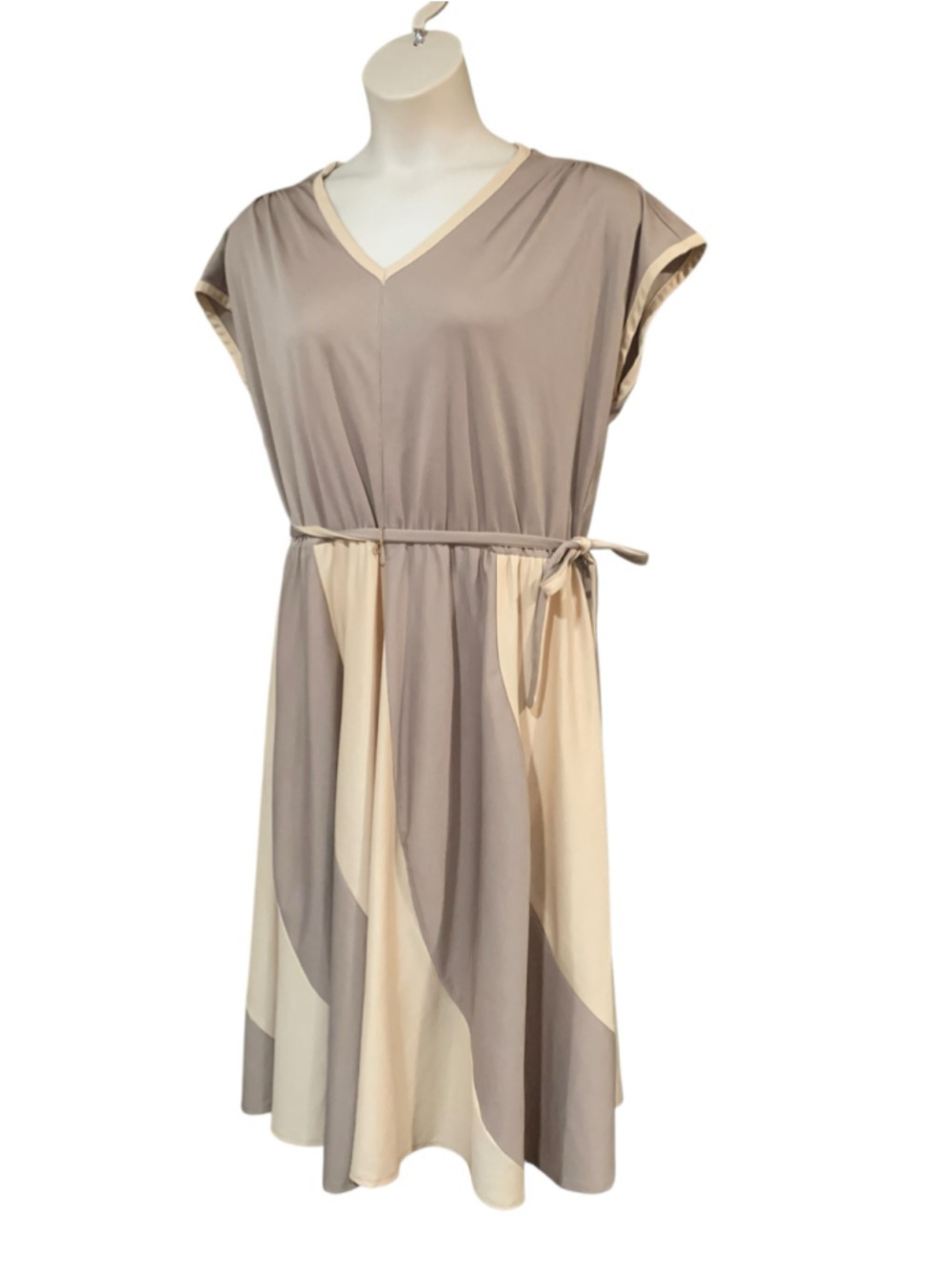 Vntg 70’s Women's Cue Midi Dress Volup Taupe Beige Colorblock Dress